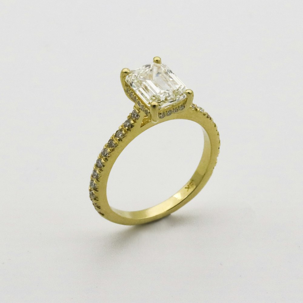 Custom Design · Marquise